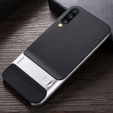 Custodia Silicone e Plastica Opaca Cover con Supporto R03 per Samsung Galaxy A70S Argento
